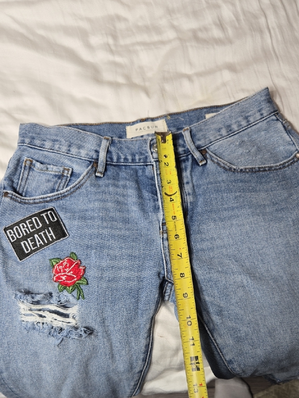 PacSun Patched Girlfriend Cropped Jeans Women's Size 25 Mid Rise Frayed Hem - Picture 9 of 10